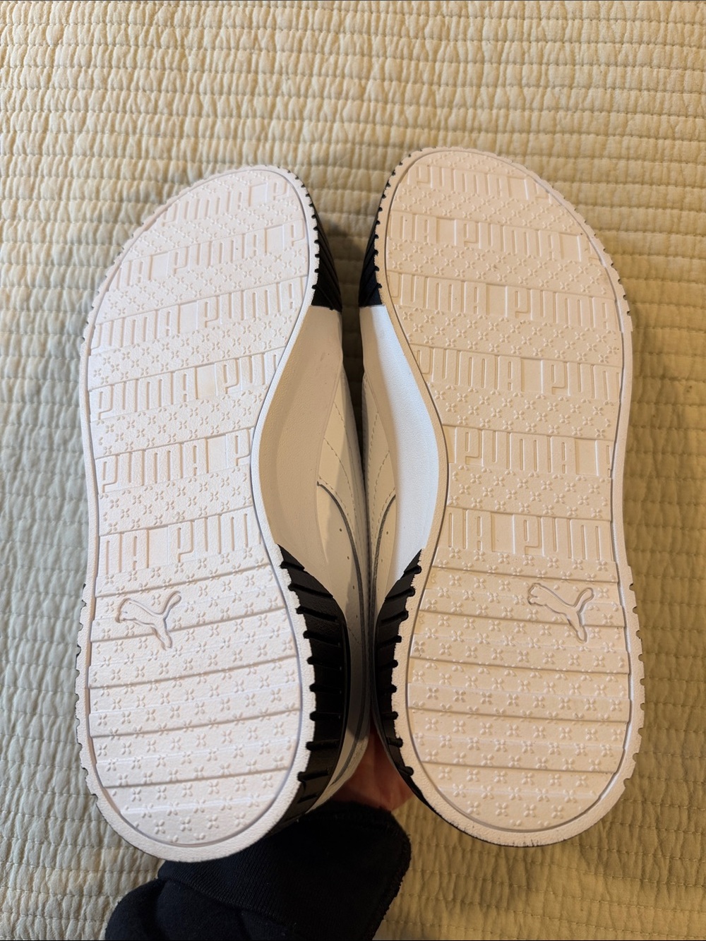 Puma White Low-Top Sneakers with Black Sole Accent - Picture 2 of 4